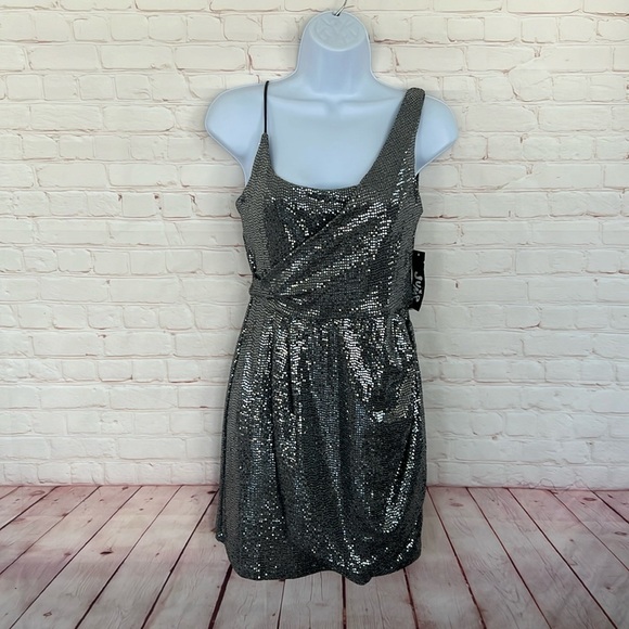 New with tags Jump Apparel metallic silver sequin mini dress size small - Picture 2 of 10